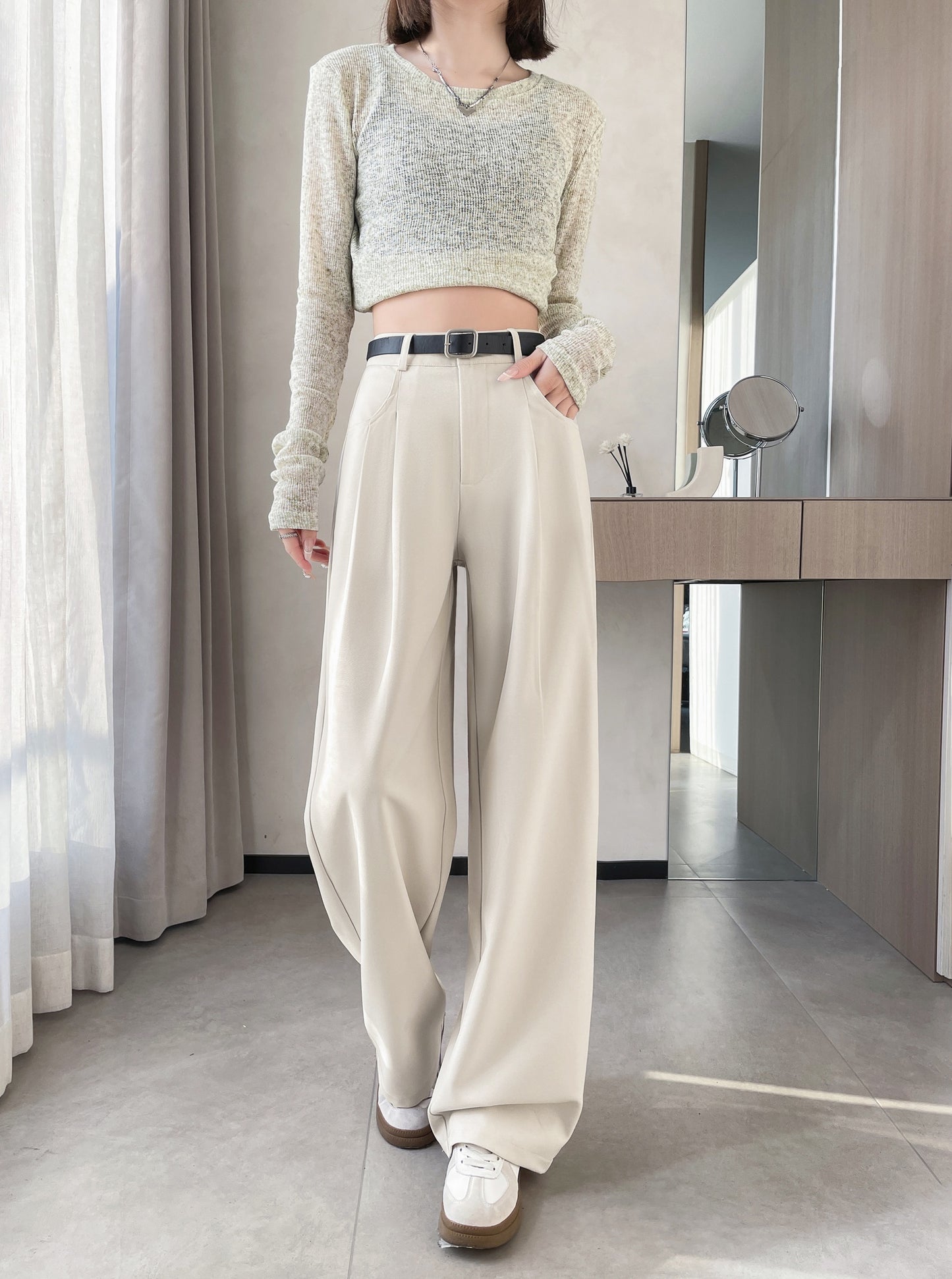 Pleated Pant