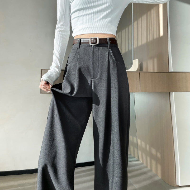 Pleated Trouser