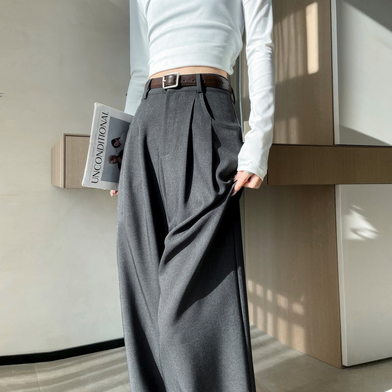 Pleated Trouser