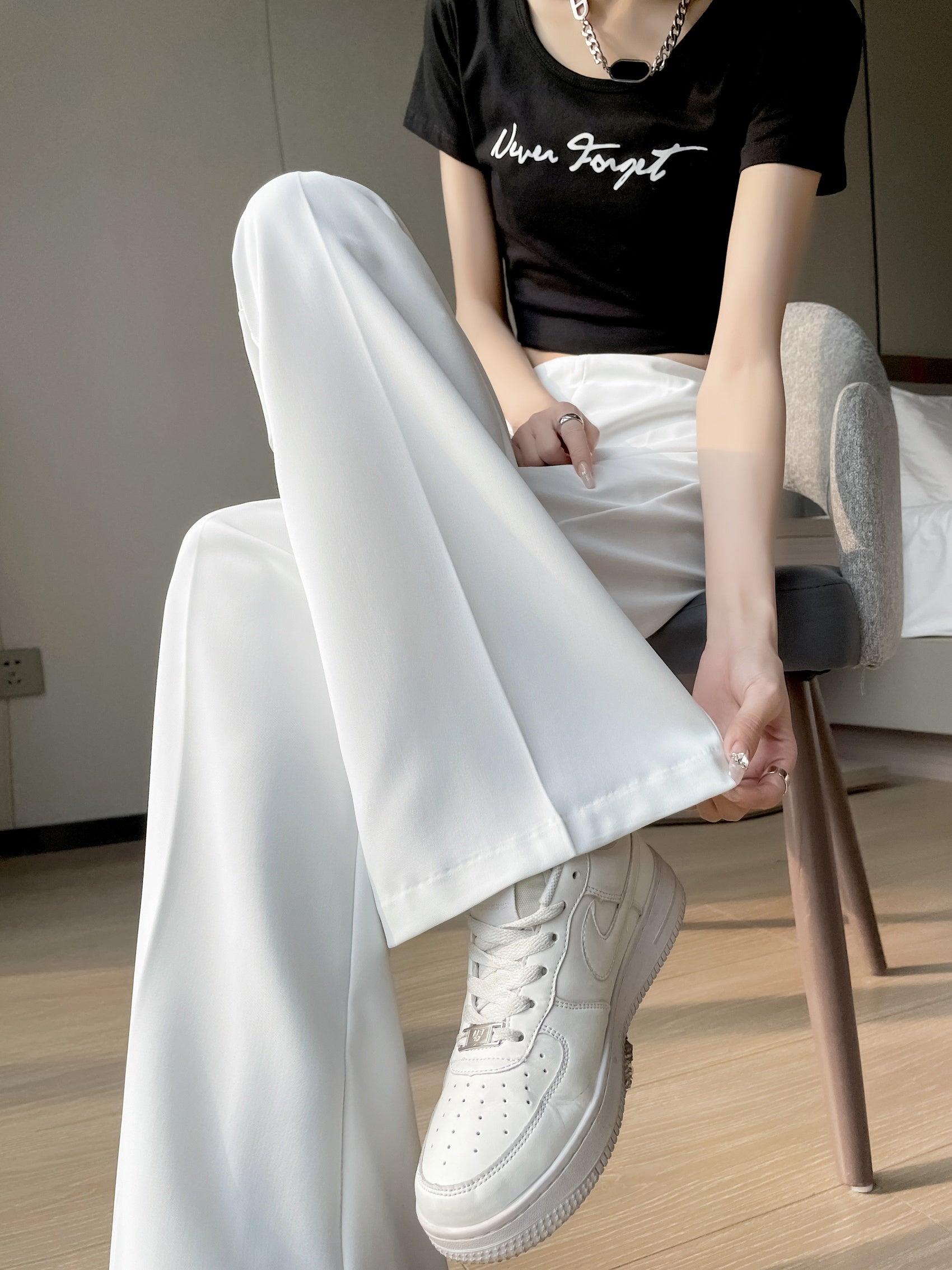 Straight-leg Trousers