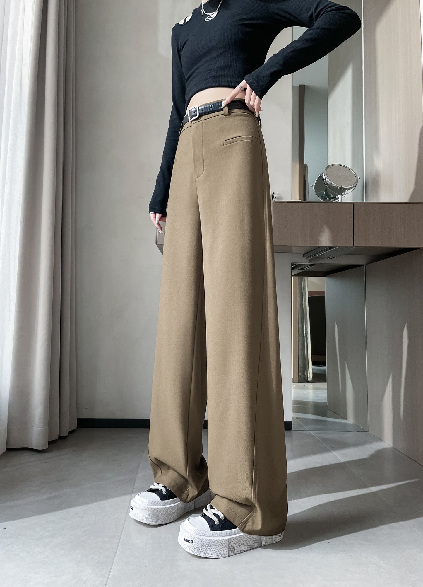 Straight Leg Pant