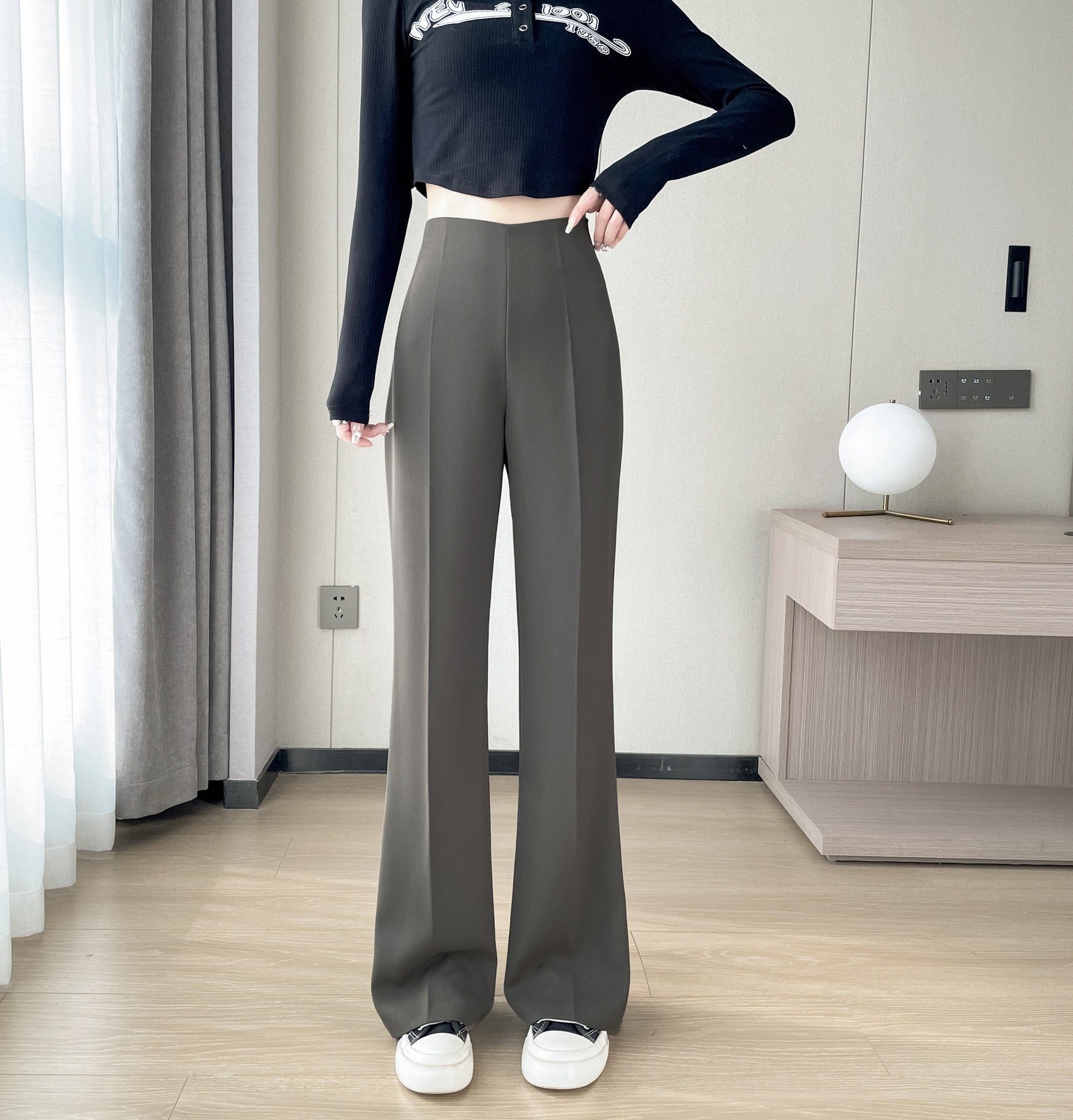 Straight-leg Trousers