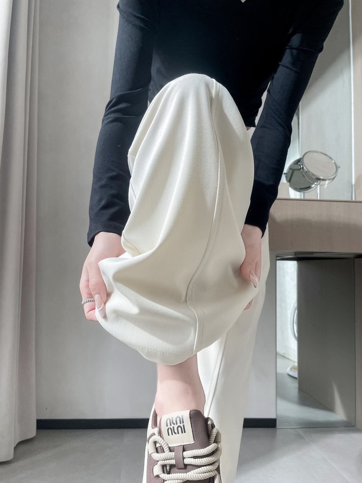 Straight-leg Trousers