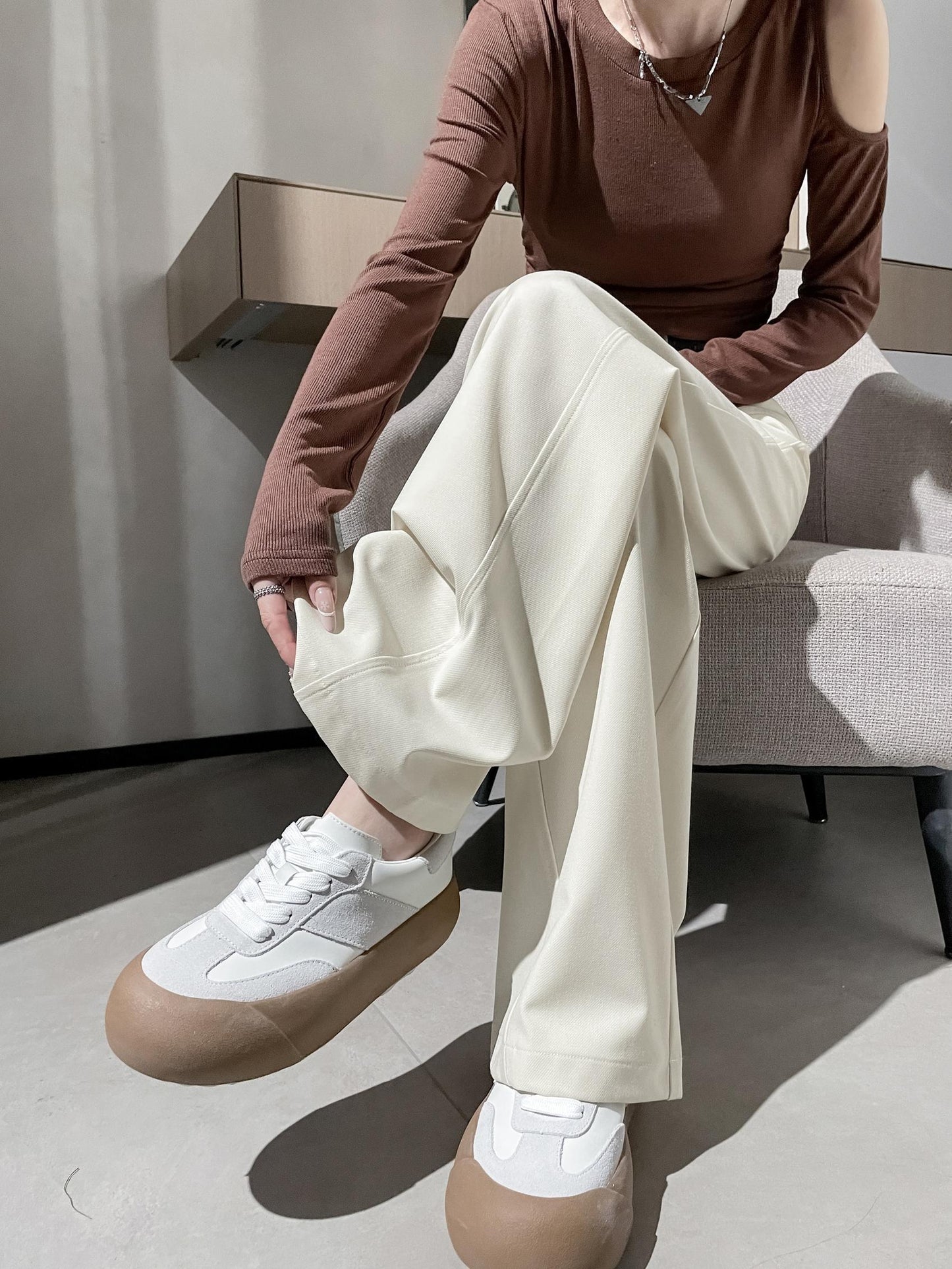 Straight-leg Trousers