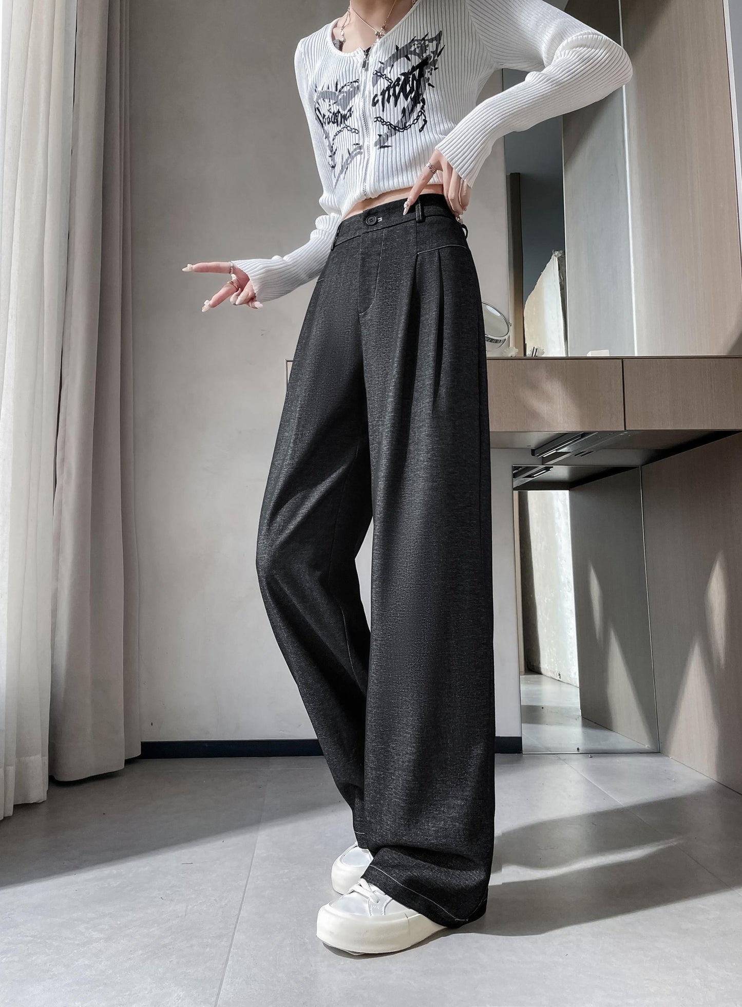 Straight-leg Trousers