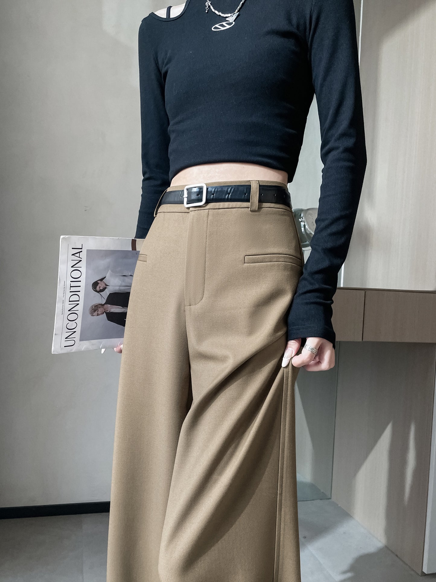 Straight-leg Trousers