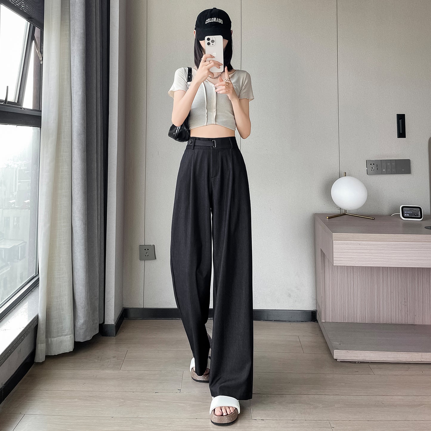 Straight-leg Trousers