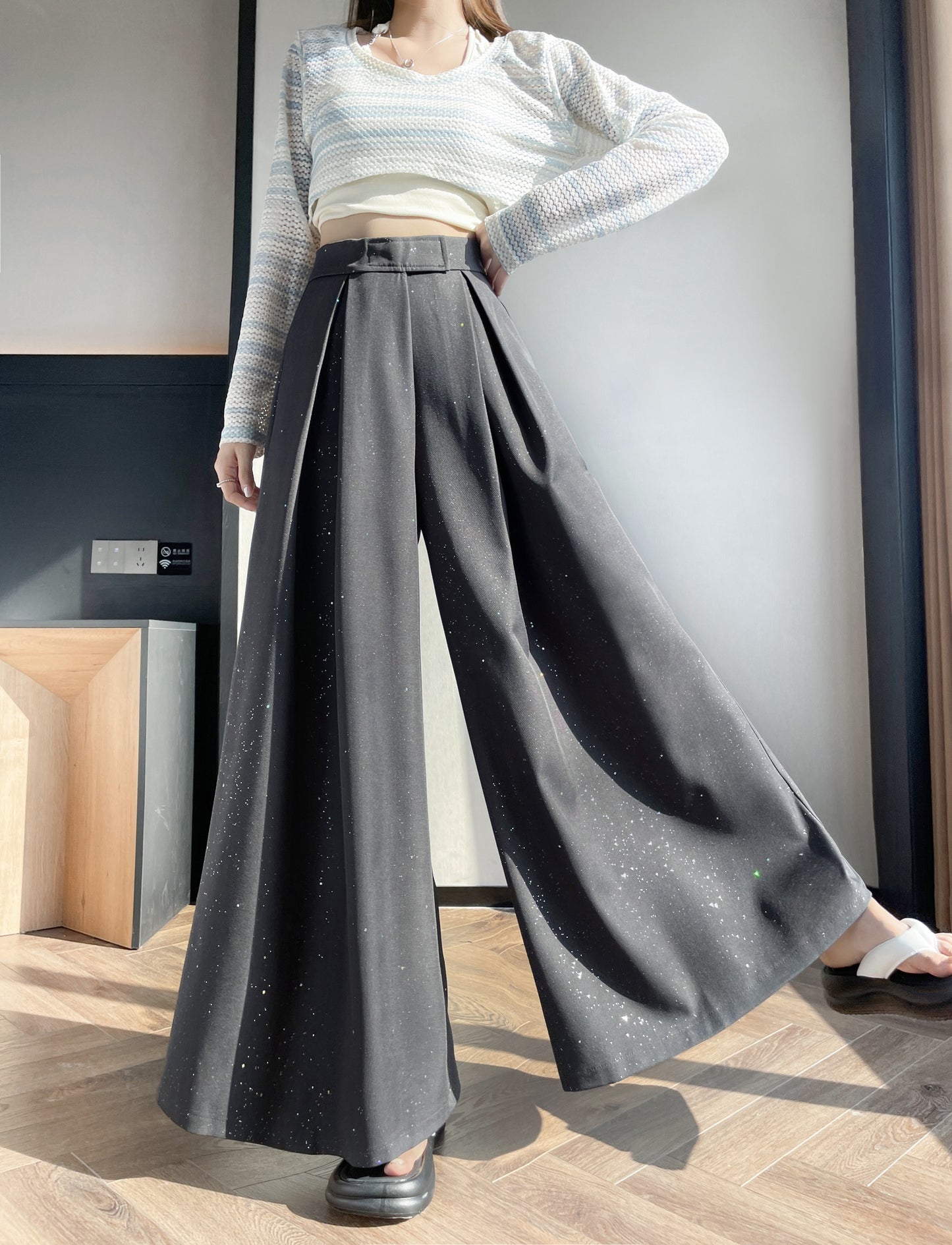 Wide-leg Pant