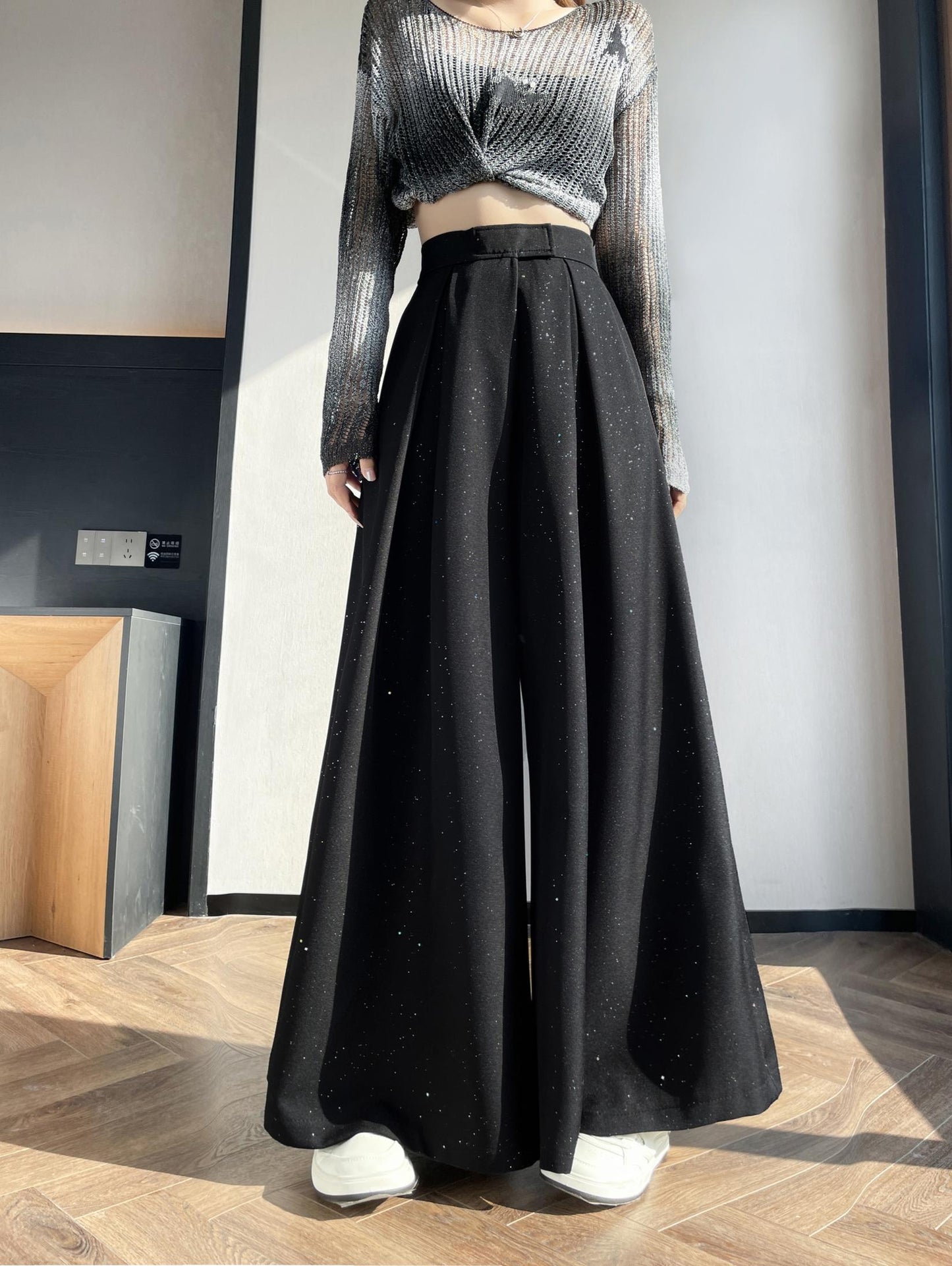 Wide-leg Pant