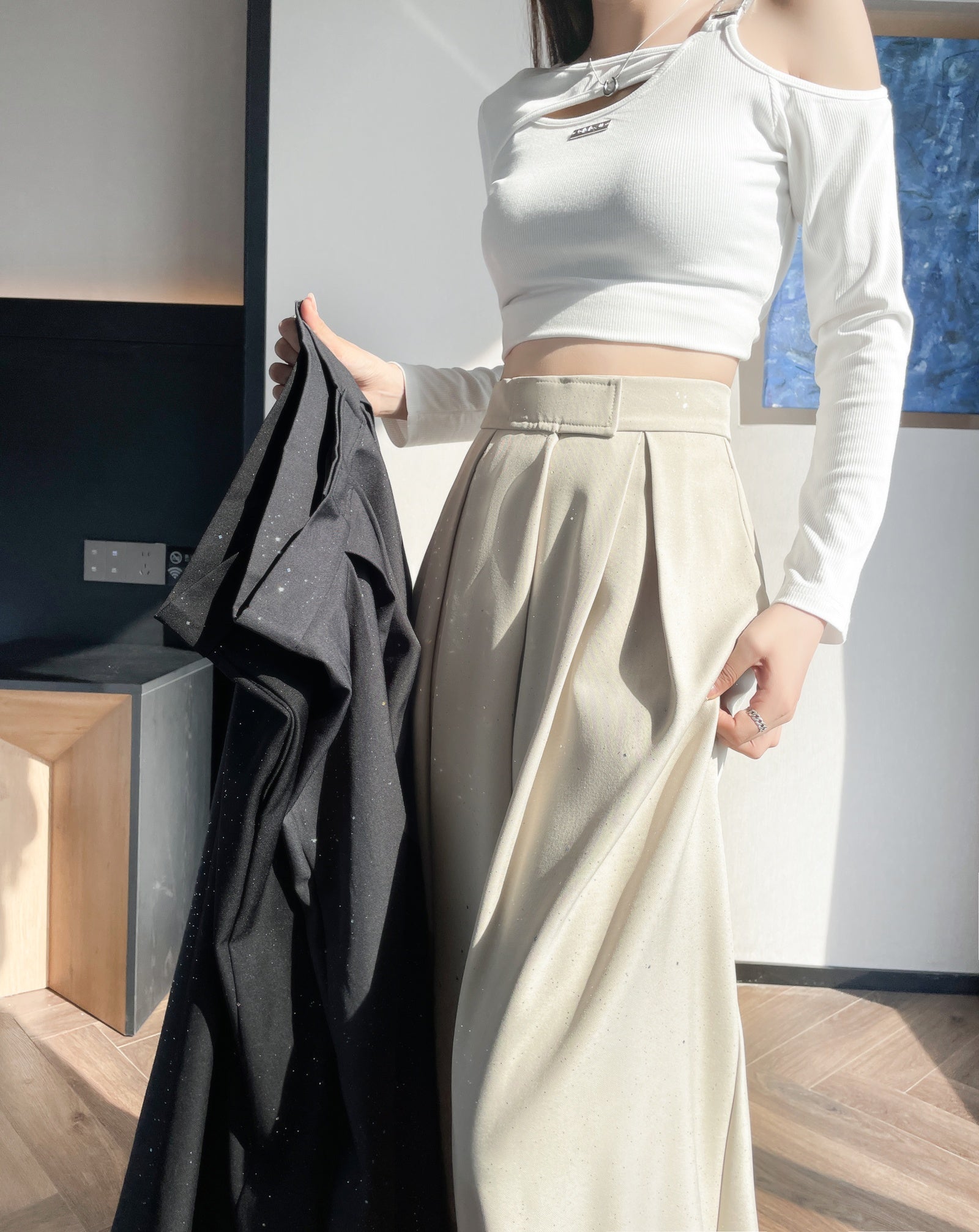 Wide-leg Pants