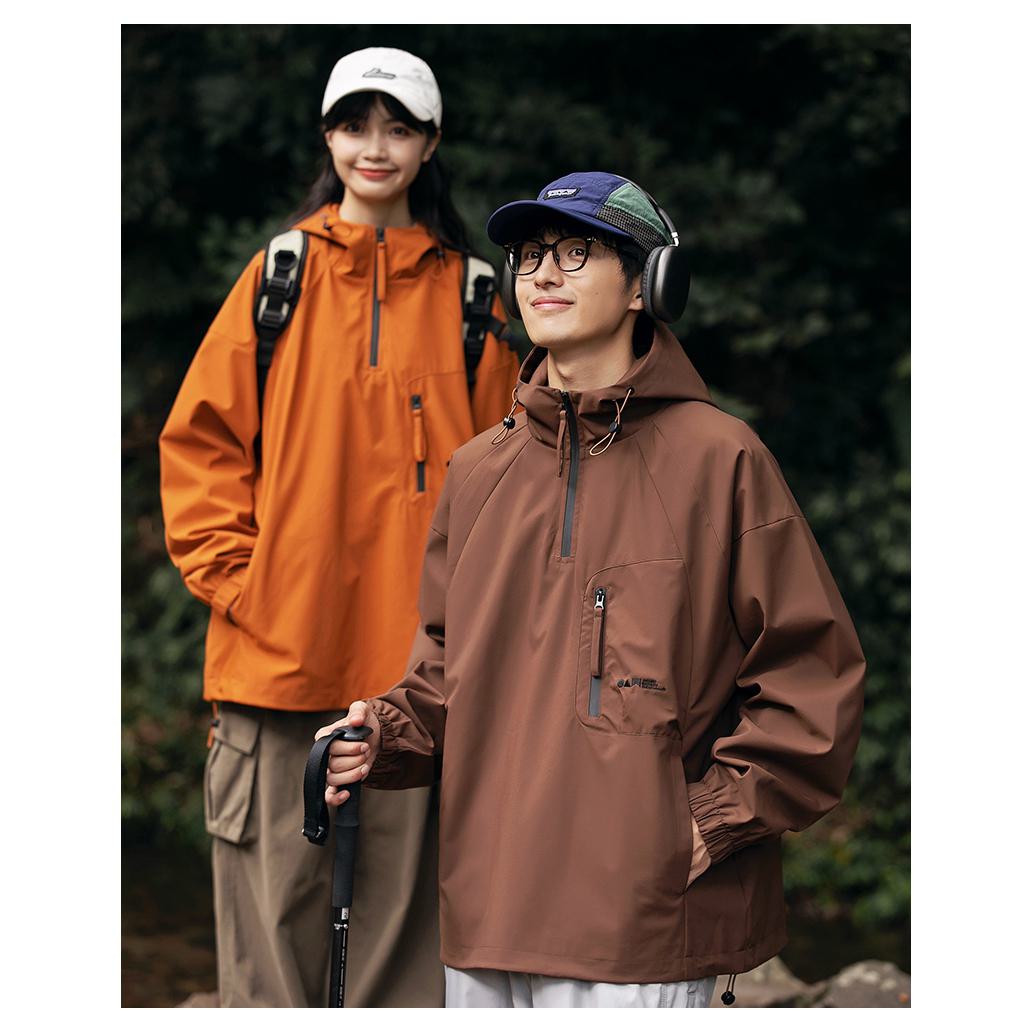 キャンプ用アウトドア防風トレンディなレインコートフード付きジャケット。