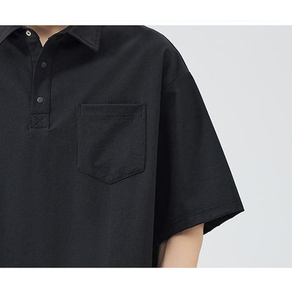 Vネックのシンプルなカジュアルな純綿の多目的半袖ポロシャツ。