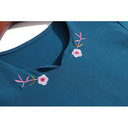 Camiseta de manga corta de algodón puro con cuello en V, corte suelto y bordado