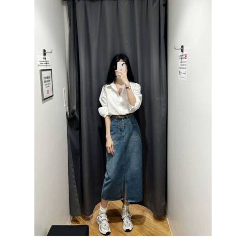 Falda de mezclilla retro midi con cintura alta, abertura en el bajo y efecto adelgazante en tallas grandes