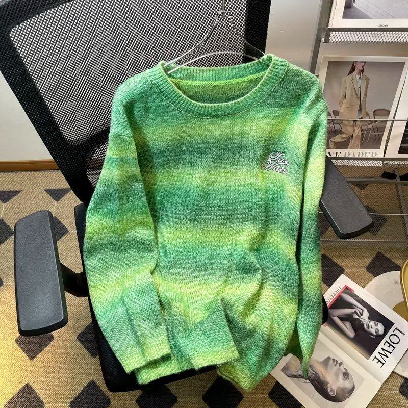 Pull en laine tricoté à la main avec tie-dye