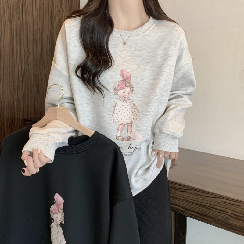 Damenbekleidungssweatshirt aus Kamelvelours mit vielseitigem Rundhalsausschnitt aus silbergrauem Fuchspelz.
