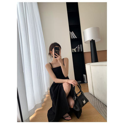 فستان فرنسي أنيق بلون أسود وخصر عالٍ للتنحيف