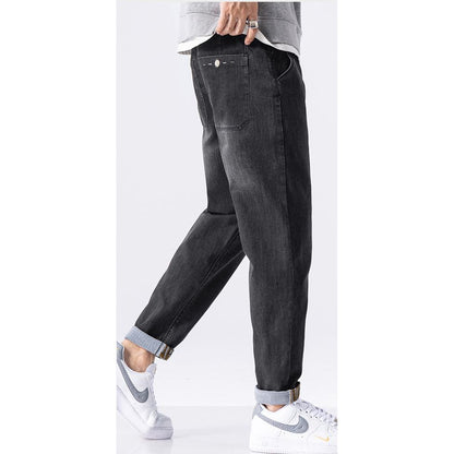 Jeans mit elastischem Bund, geradem Bein und lockerer Passform