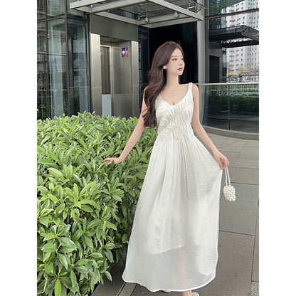 Slimming Simplicity Pleated Fairy Dress