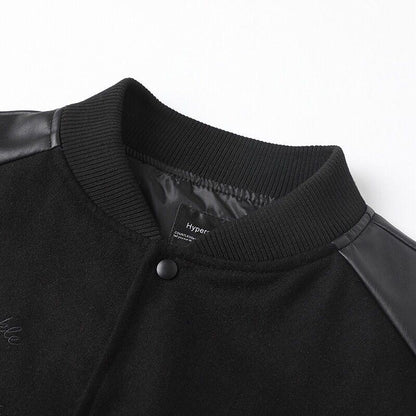 刺繍入り人工皮革のレトロパッチワークルーズフィットボンバージャケット
