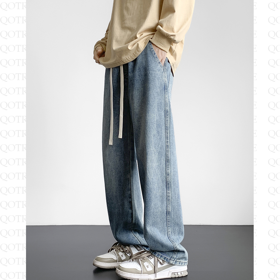Jeans estilo callejero de corte recto y ajuste holgado lavados.