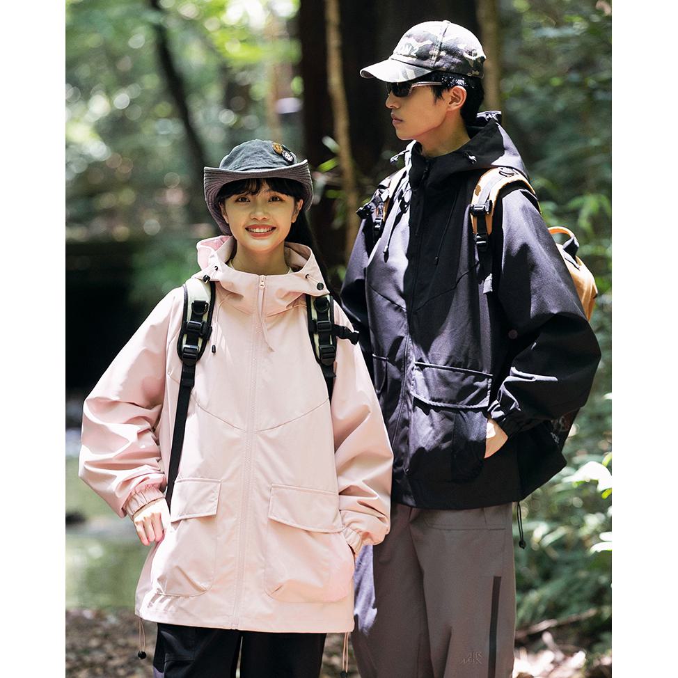 Chaqueta con capucha estilo workwear para acampar, resistente al viento y a la lluvia, de moda.