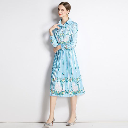 Retro bedrucktes A-Linie Kleid mit Falten, Midi-Stil, schmale Passform, petite Größe.
