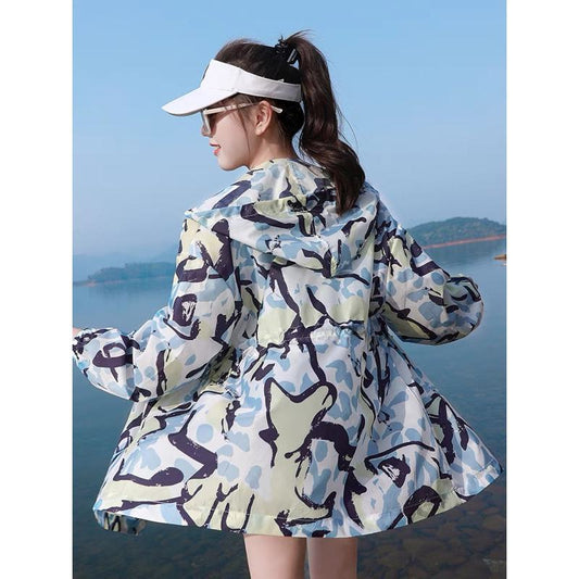 UV-Protective Thin Loose Fit Camouflage Raincoat Hooded Jacket
