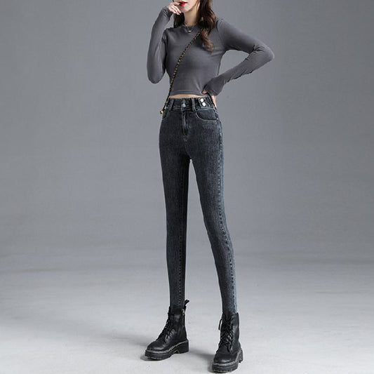 Eng anliegende, hoch taillierte, elastische Slim-Fit-Jeans mit verkürztem Schnitt, die schlank machen