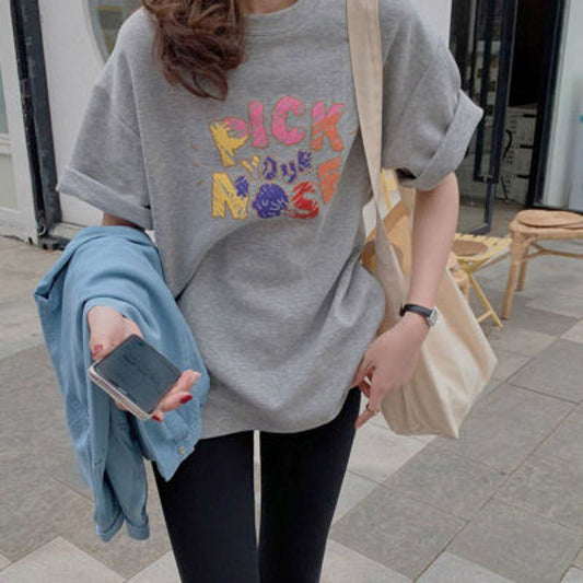 Camiseta de manga corta suelta estilo midi con letras