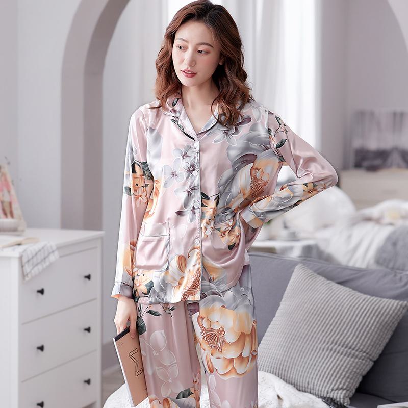 Conjunto de pijama de seda de manga larga con bolsillo de flores