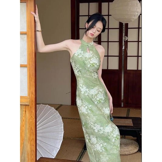 Qipao-Spalt-Slim-Fit-Zen-Stil Solides Tailliertes Kleid mit Betonter Taille.