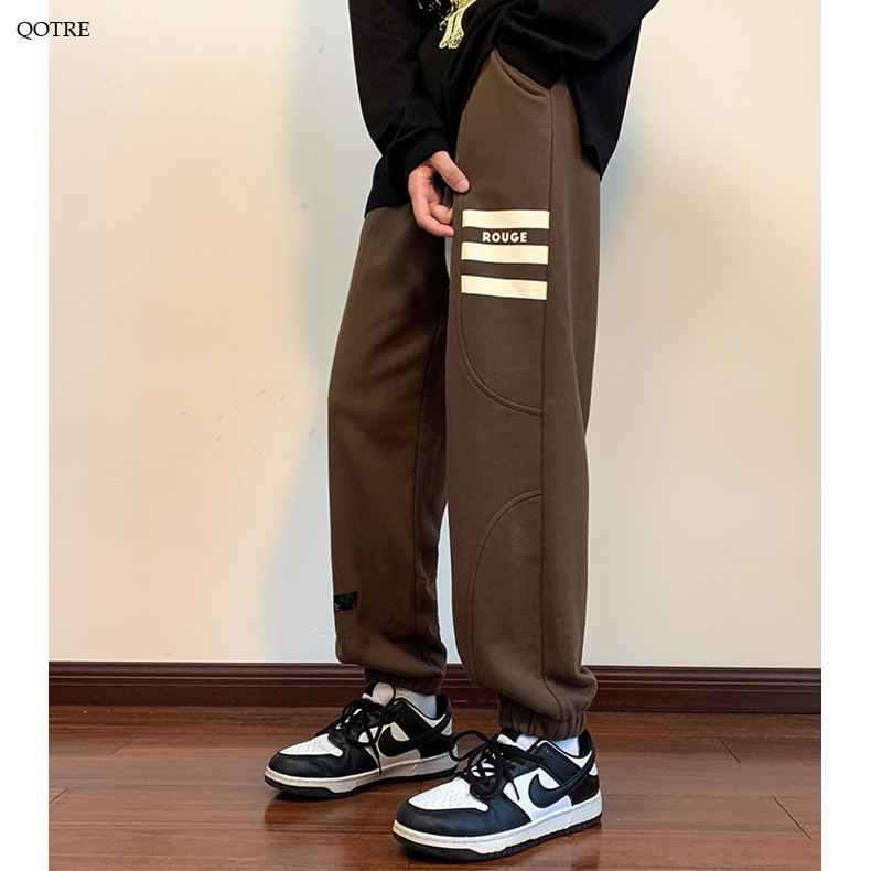 Loose Fit Knitted Tapered Drawstring Sweatpant