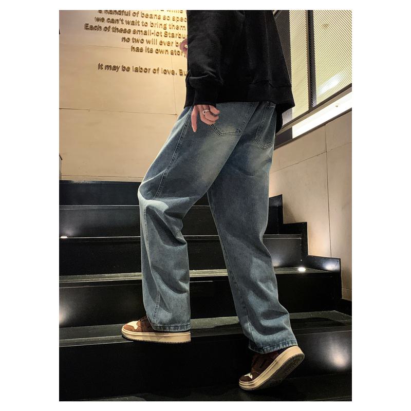 Jeans amples et décontractés à la coupe droite inspirés du style urbain