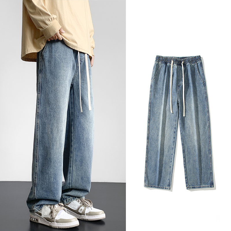 Street-Style-Jeans mit geradem Schnitt und lockerer Passform, gewaschen.