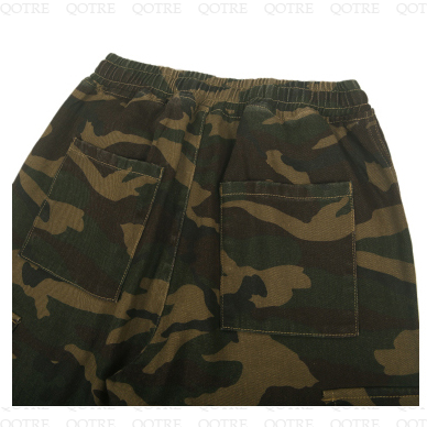 Pantalon droit avec cordon de style vêtements de travail camouflage