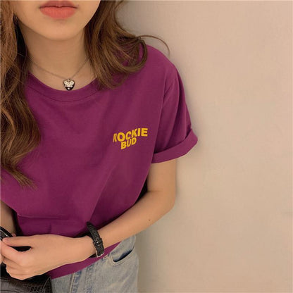Camiseta de manga corta simple con estampado de letras