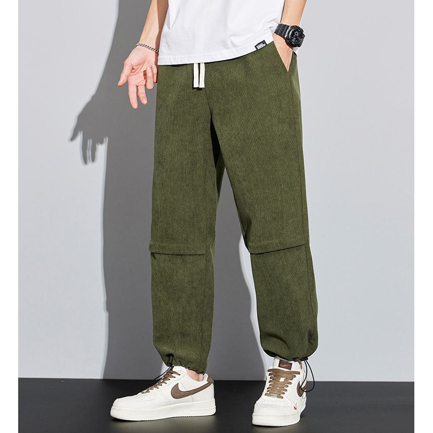 Pantalones rectos de pana de pierna ancha y corte holgado en color sólido