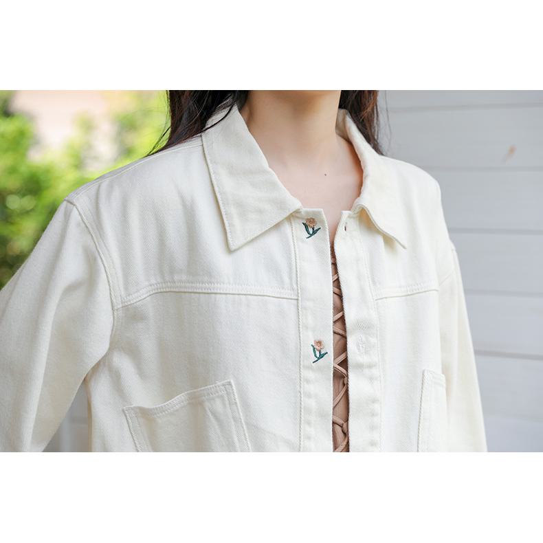 Simplicity Flower Embroidery Loose-Fit Washed Denim Jacket