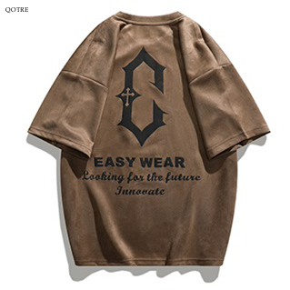 T-Shirt mit Rundhalsausschnitt, kurzem Ärmel und elastischem Wildleder-Print