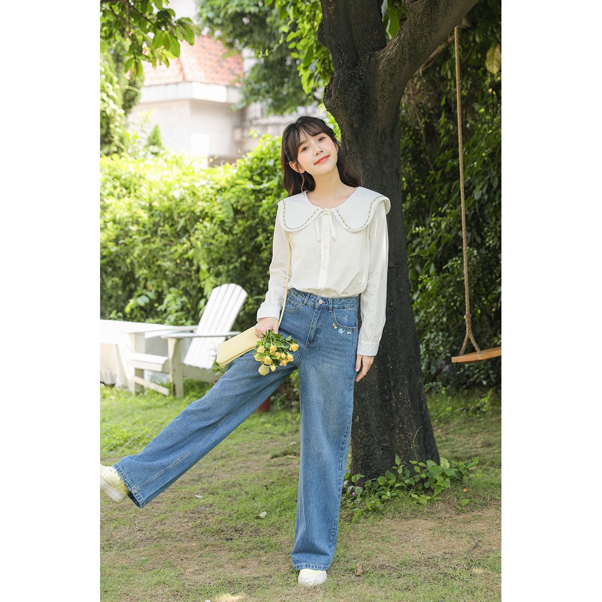 Straight Leg Embroidery Simplicity Loose Fit Jeans
