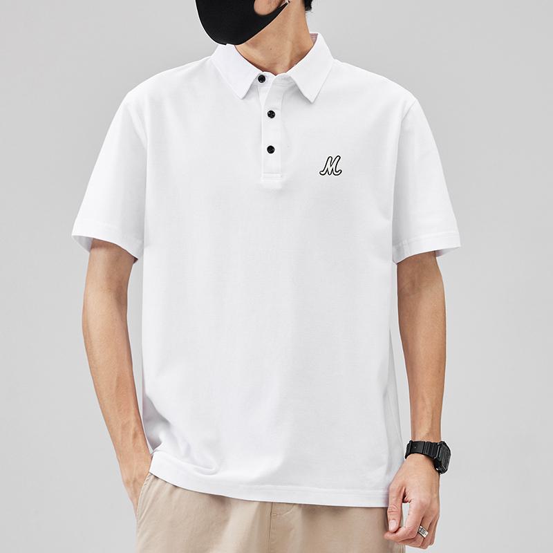 Kurzärmeliges Poloshirt mit seidigem Glanzkragen und bestickter Verzierung