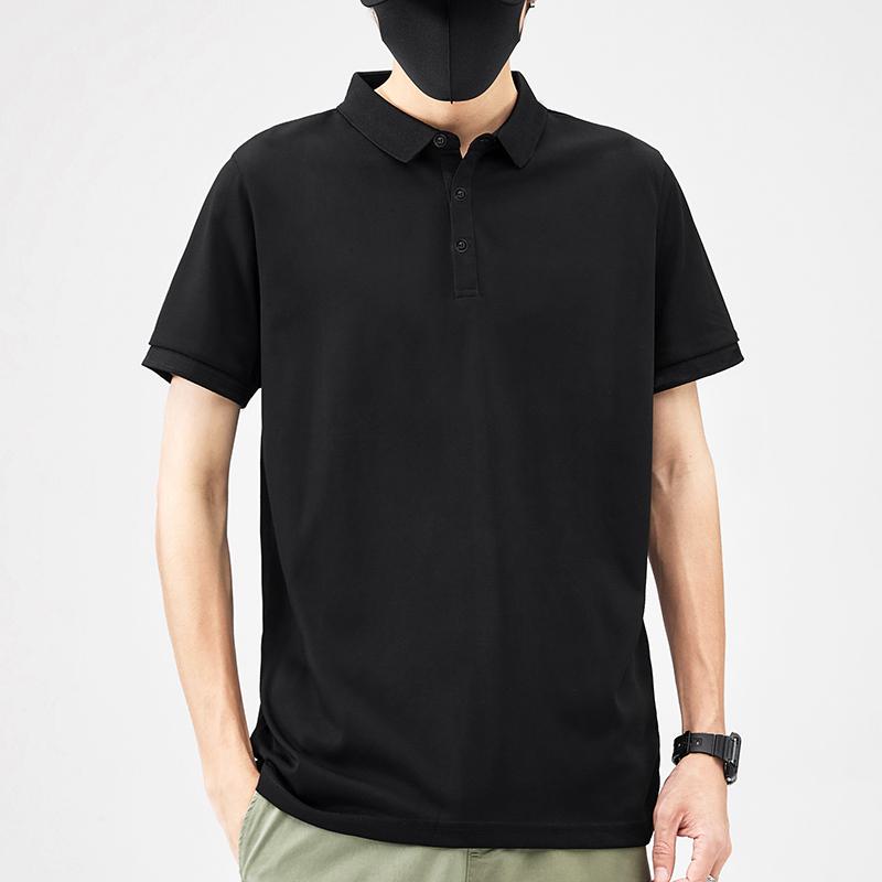 Trendiges Polo-Shirt mit kurzen Ärmeln aus Tencel, lässig und seidig glänzend, mit Reverskragen