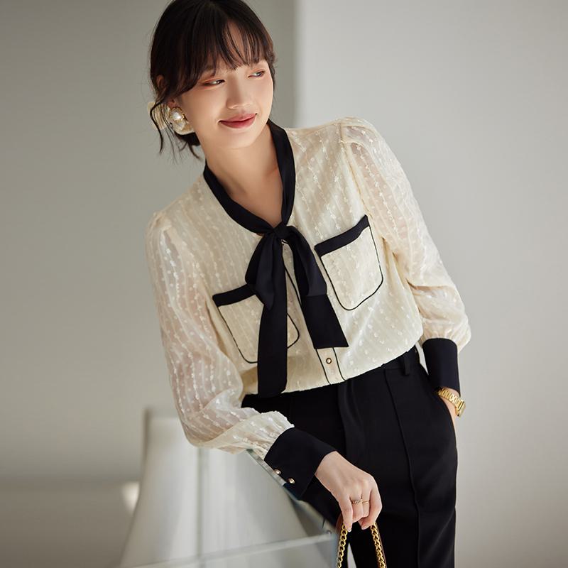Elegante Luxus-Blusen mit Spitze und Farbblockierung