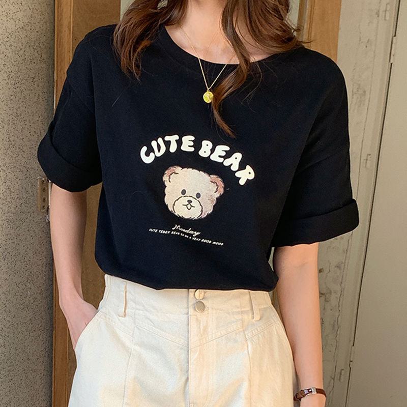 Lockeres T-Shirt mit kurzen Ärmeln und überschnittenen Schultern, niedlicher Bärenprint, Midi-Länge