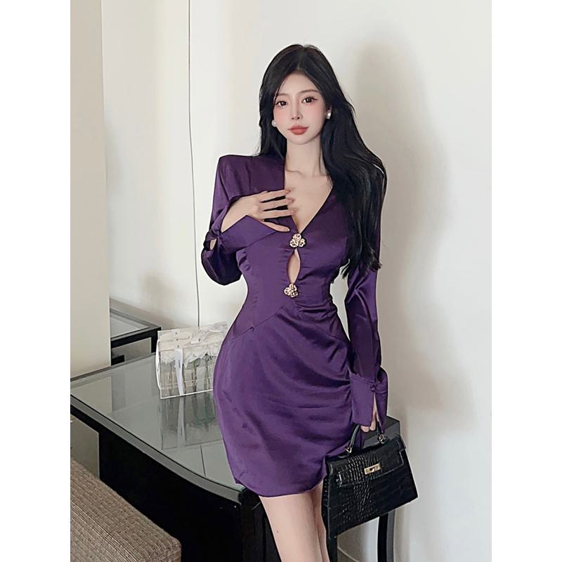 Slim-Fit Hip-Hugging Hollowed-Out Purple Invisible Niche Satin Finish Dress