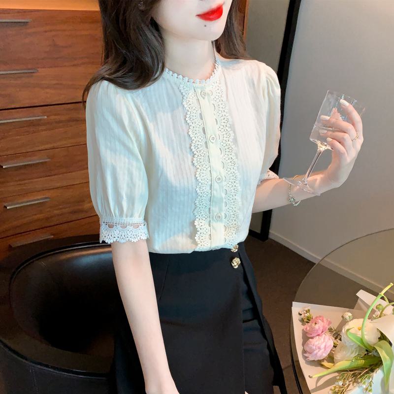 Lace Stand-Up Collar Blouse