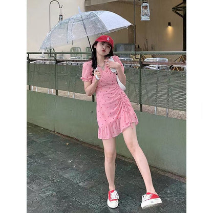 ピンクのヒップハギングフレンチスタイルストレッチドレス