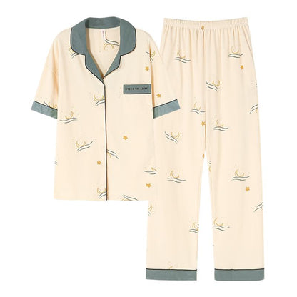 Einfaches Pyjama-Set mit Knopfleiste, Tasche und Kragen