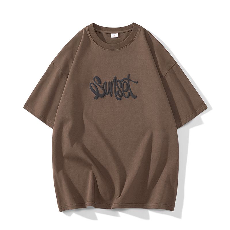 Locker geschnittenes trendiges T-Shirt aus reiner Baumwolle mit Buchstabenprint und kurzen Ärmeln